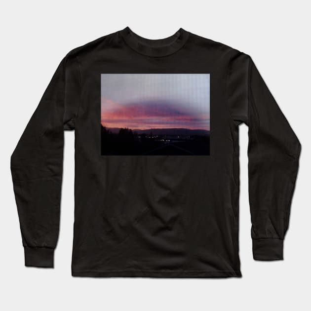 Columbia River sunset Long Sleeve T-Shirt by DlmtleArt